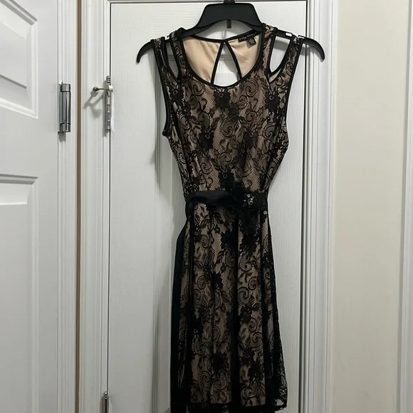 City Triangles Lace Party Dress | Color: Black | Size: 11j | Shegreggshop's Closet